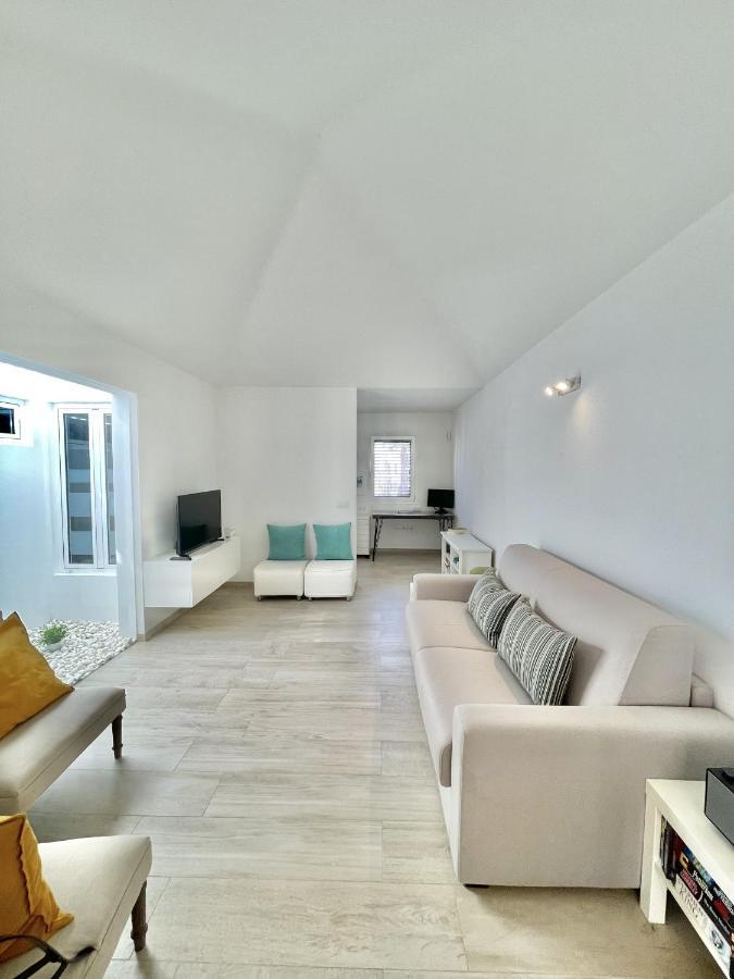 Casahost Townhouse Lise Villa Puerto del Carmen  Exteriör bild